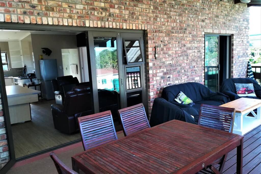 2 Bedroom Guest Suite At A-Frame Glengariff Beach Glen Eden Buitenkant foto