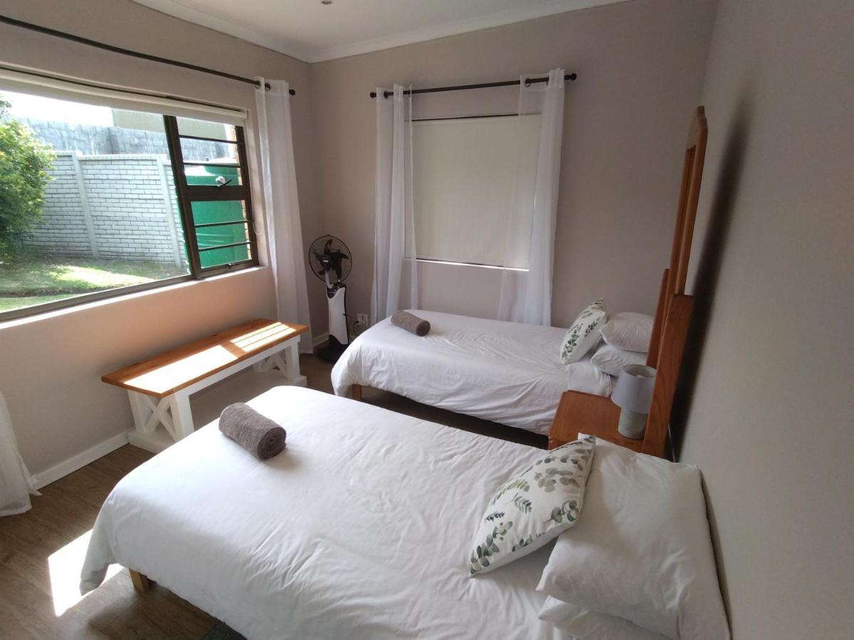 2 Bedroom Guest Suite At A-Frame Glengariff Beach Glen Eden Buitenkant foto